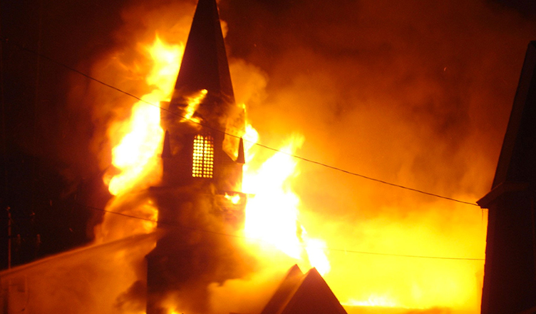 iglesia incendio